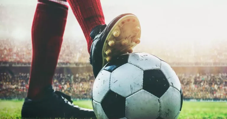 Wybieramy pierwsze buty do piłki nożnej