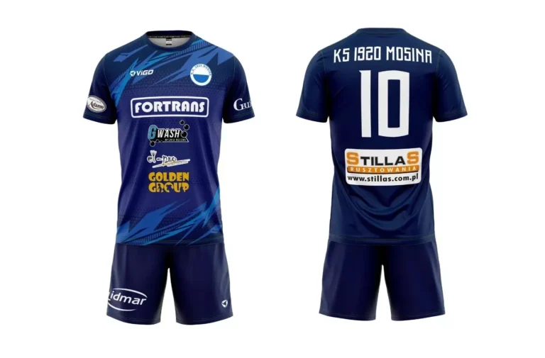 Strój piłkarski z nadrukiem dla KS 1920 Mosina w kolorze granatowym