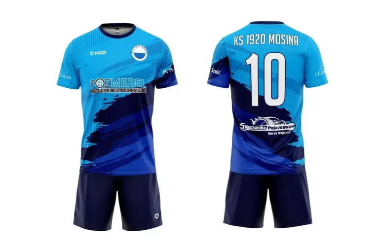Strój piłkarski z nadrukiem dla KS 1920 Mosina w kolorze granatowo-niebieskim