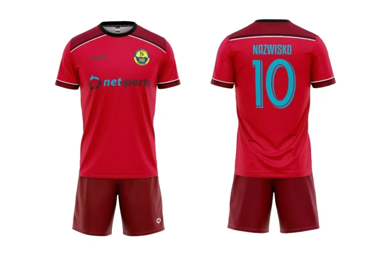 Strój piłkarski LZS Spójnia Strykowo z kolorze czerwonym