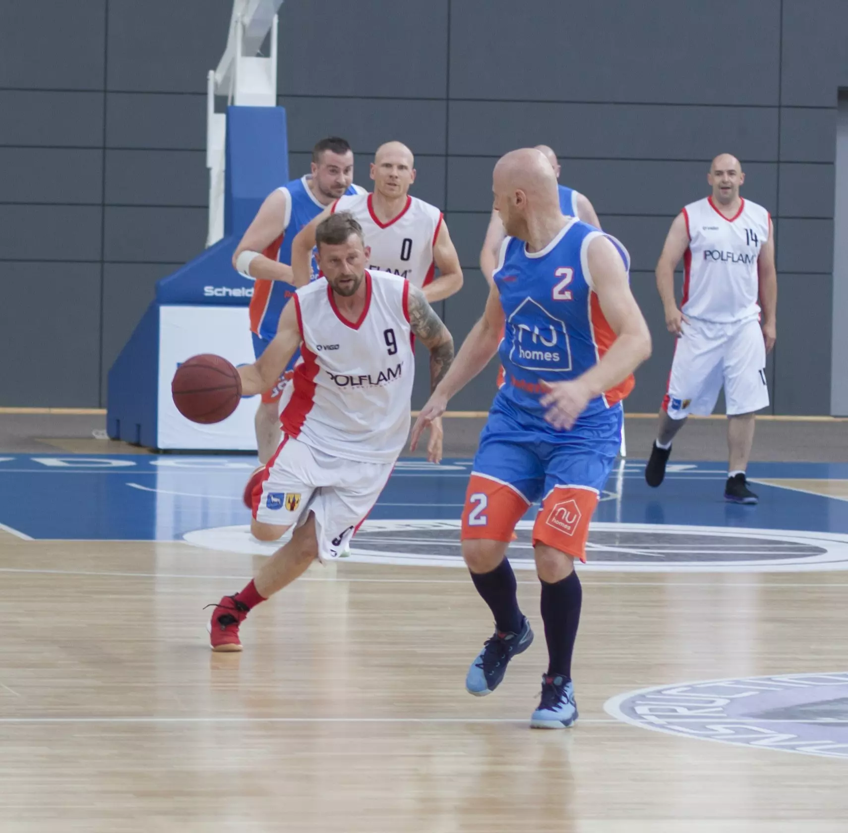 Stroje koszykarskie z nadrukiem VIGO