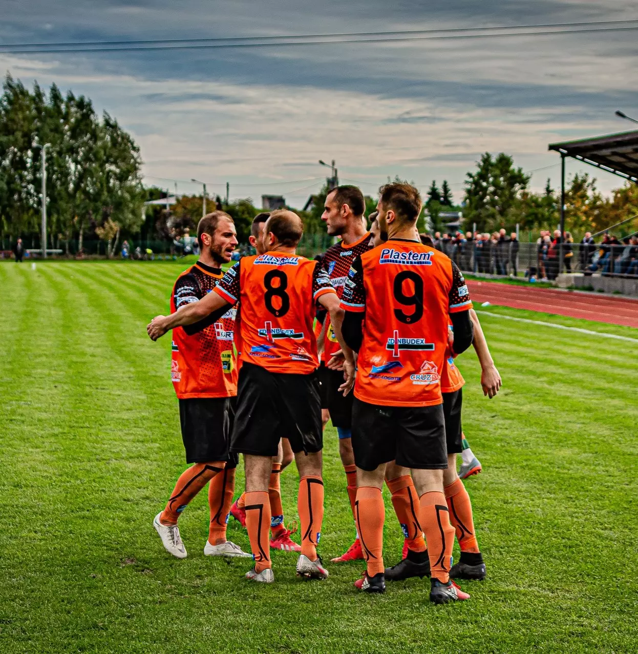 Sublimowane stroje piłkarskie VIGO na boisku