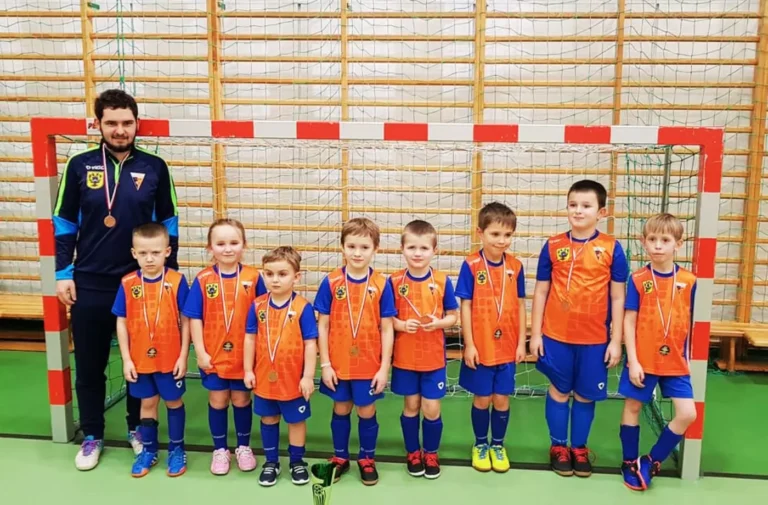 Stroje piłkarskie dla dzieci z Orkan Konarzewo