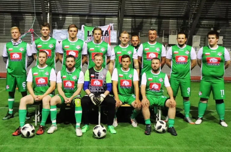 Stroje piłkarskie z nadrukiem dla męskiej drużyny