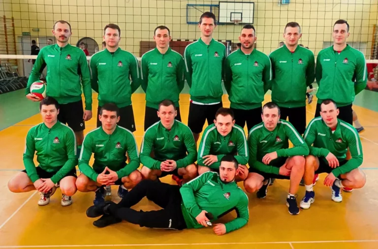 Bluzy treningowe męskiej drużyny siatkarskiej