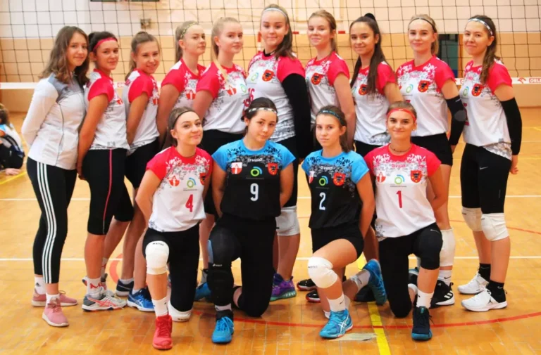 Stroje siatkarskie z nadrukiem od polskiego producenta